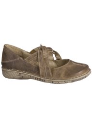 criss cross pump brown