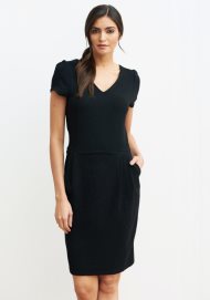 V neck pocket dress black