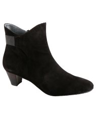 low heeled ankle boot black
