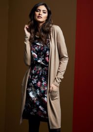 long line pocket knit beige