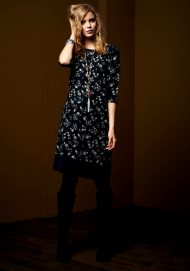 block boarder shift dress black